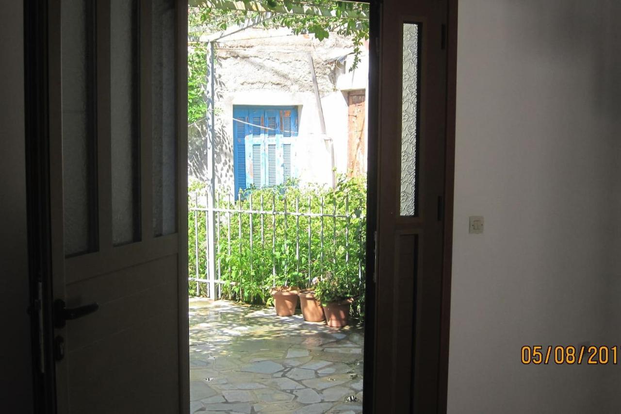 Pirgaki Studios Kardamyli Exterior photo